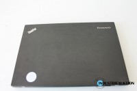 Laptop LENOVO