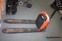Elektro-Palettenhubwagen BT TYRO