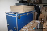 Messestand, aus 4-Punkt-Alu-Traversen, ca. 15 m², in Transportboxen, mit Monitoren und Kassensystem