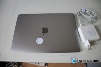 aptop APPLE MacBook Air i5 2018