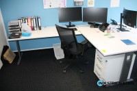 Schreibtisch-Winkelkombi; Container