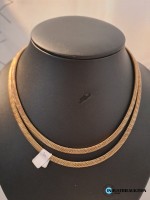 Halsband