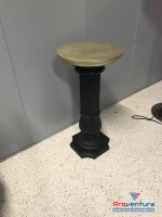 Blumensäule Eiche