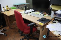 Restrauminhalt; 4 Arbeitstische