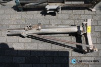 St&auml;nder f&uuml;r Kernbohrger&auml;t