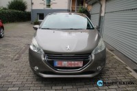 PKW Peugeot 208 Blue HDI 120, EZ 15