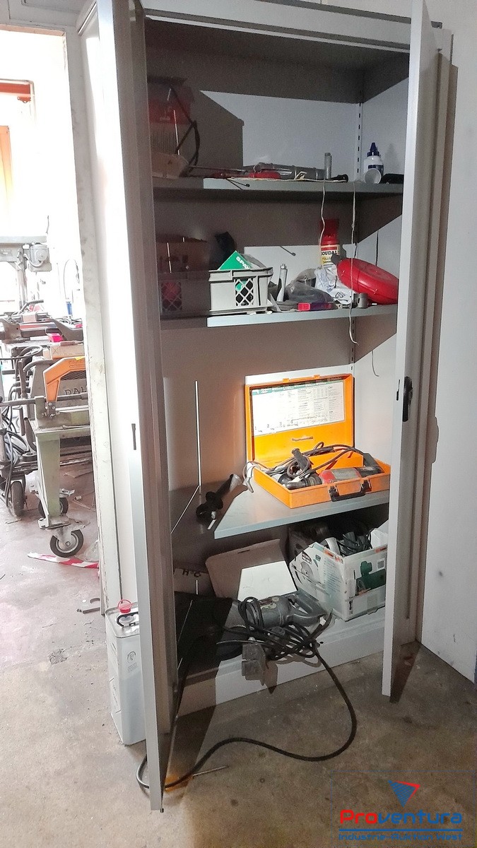 Metallschrank | Industrieauktion.online