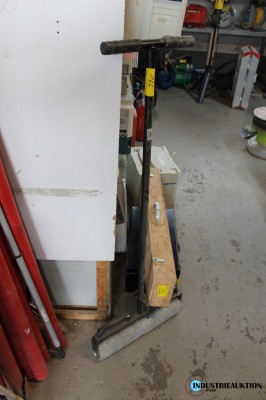 Bild Bodenbelag-Andrückwalze