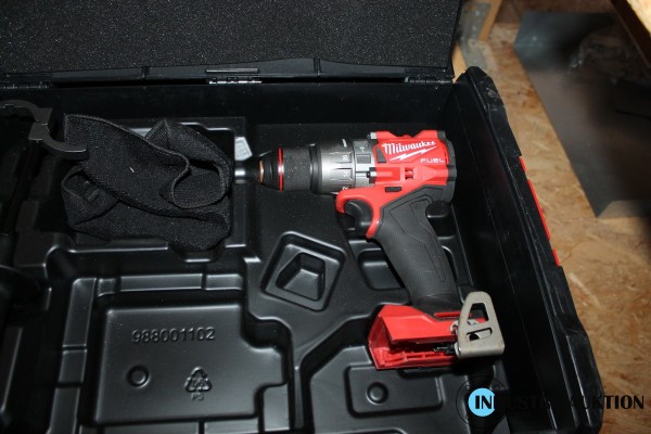 Bild Akku-Schlagbohrschrauber MILWAUKEE