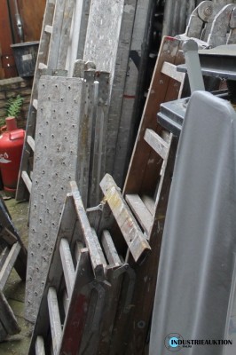 Holz-Klapp- und Deckleitern