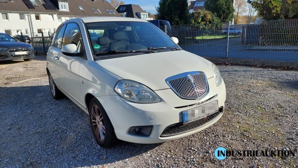 PKW LANCIA Ypsilon 1.2 8V