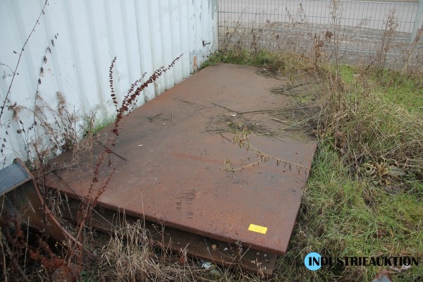 Stahlplatten ca 300x150x4 cm