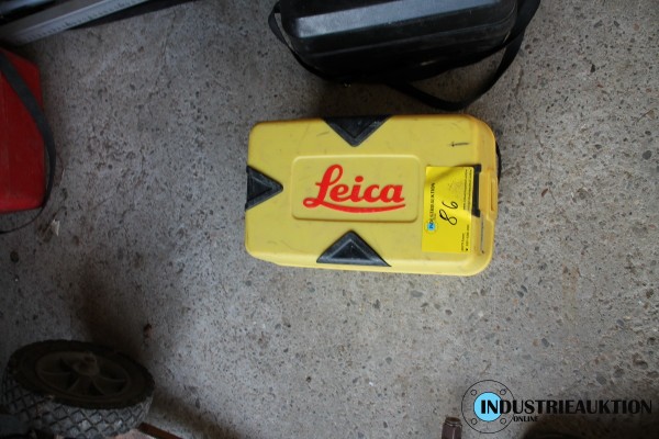 Nivelliergerät LEICA NA724