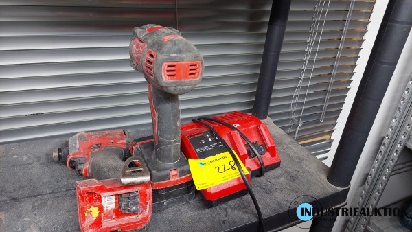 Akku-Schrauber MILWAUKEE