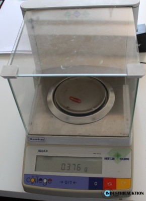 Präzisionswaage METTLER Toledo