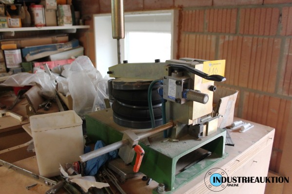 Pneumatische Ablängvorrichtung für Beschlagteile