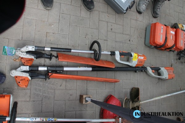 Bild Akku-Stabheckenschere STIHL HLA 65 und Akku-Teleskop-Heckenschere HLA 65