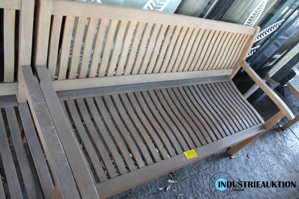 Bild Holzsitzbank