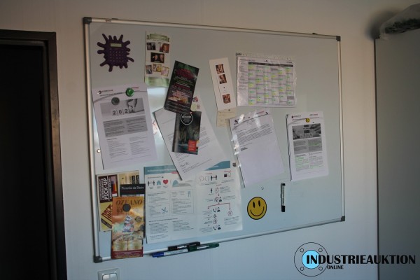 Bild Whiteboard; ca. 120x80 cm