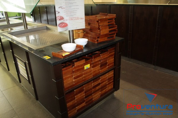 Geschirr: Teller in div. Größen