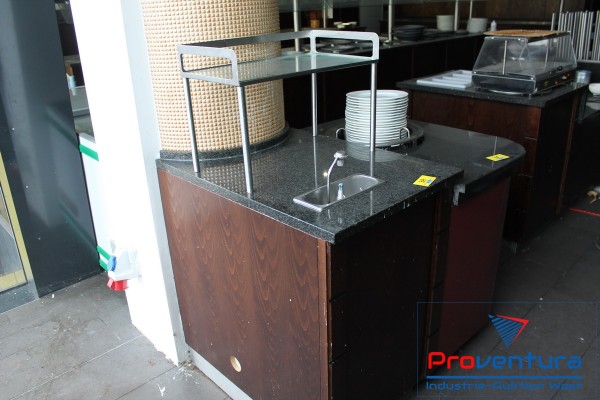 Bild Schrank mit Dispenser