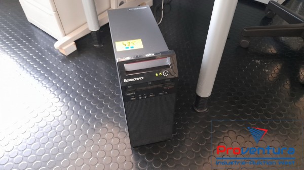 PC LENOVO Thinkstation