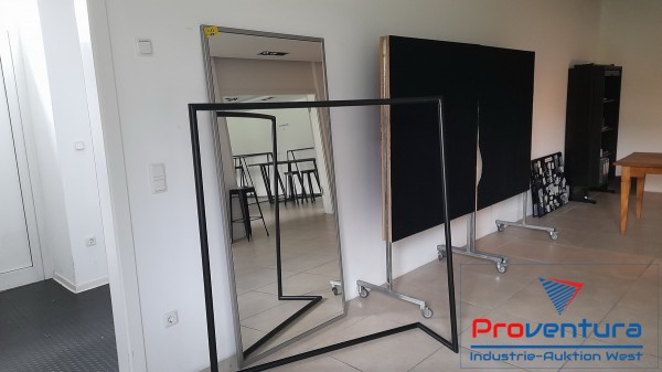 Bild Kleiderständer schwarz