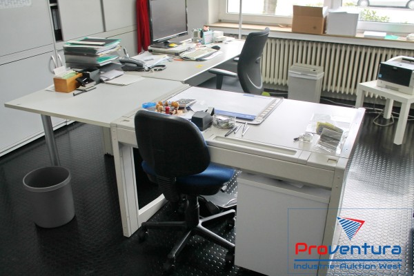 Bild Schreibtisch-Winkelkombination