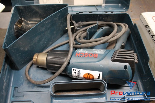 Bild Heißluftfön BOSCH GHG 660 LCD