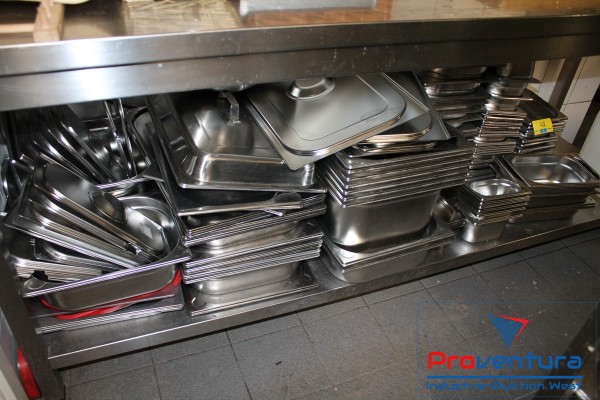 Gastronormbehälter; ca. 120 Teile