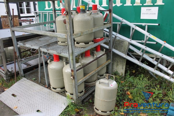 Propangasflaschen; ca. 13 St.