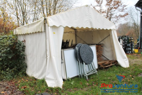 Zelt; ca. 4x3 m