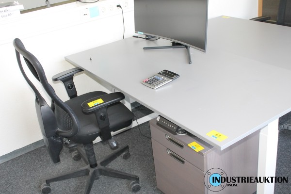 Bild Schreibtisch