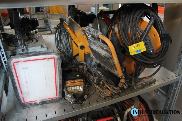 Kabeltrommeln 3 St. u. diverse Baustellenstrahler