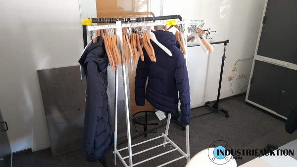 Bild Kleiderständer