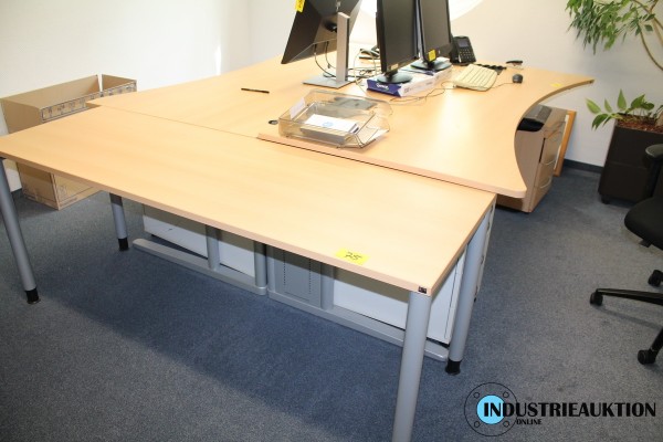 Schreibtische KÖNIG + NEURATH