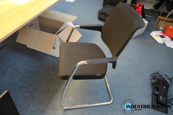 Freischwinger GIRSBERGER