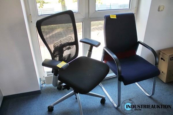 Bild Drehstuhl + Besucherstuhl