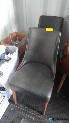 Polsterstühle 4 St. Holz Sitzfläche und Rückenlehne Kunstleder