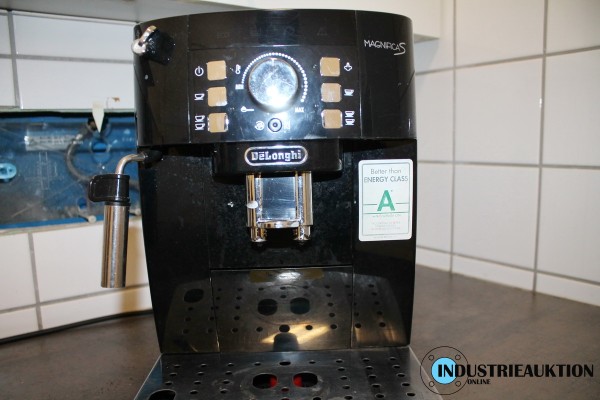 Kaffeautomat DeLonghi Magnifica S