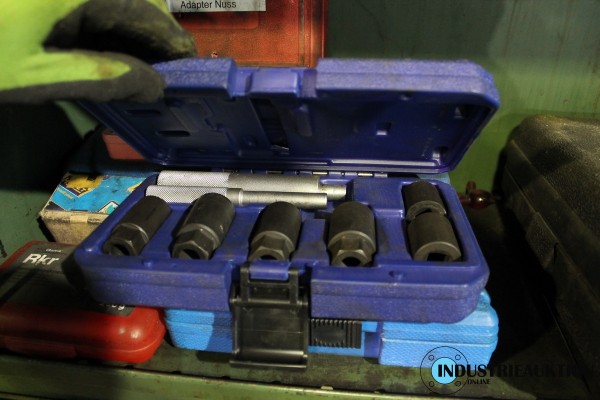 Metallregal ca. 5 lfm.