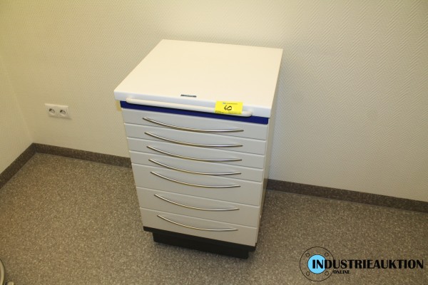 Instrumentschrank fahrb.