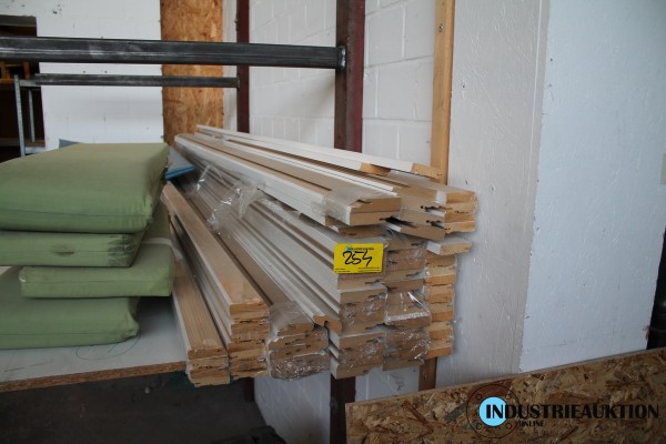 Bild Pos. Fußleisten MDF