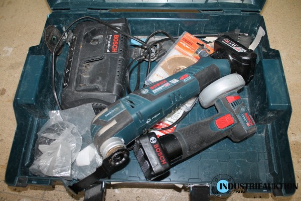 Multitool BOSCH akkubetrieben GOP 12 V sowie Minitrennschneider GBS 12 V