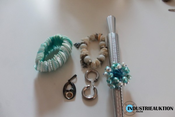 Bild Armbänder