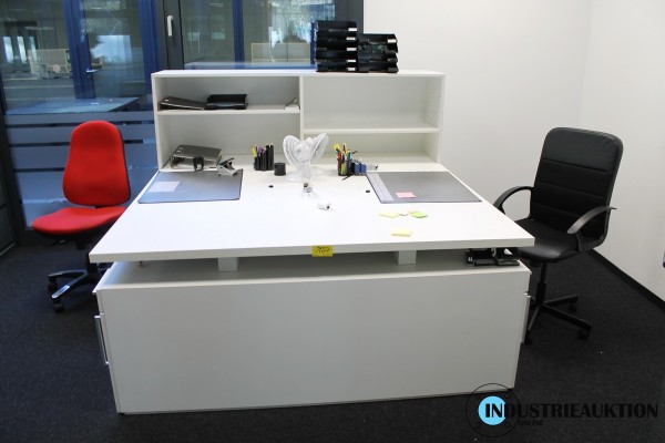 Bild 2er Schreibtisch